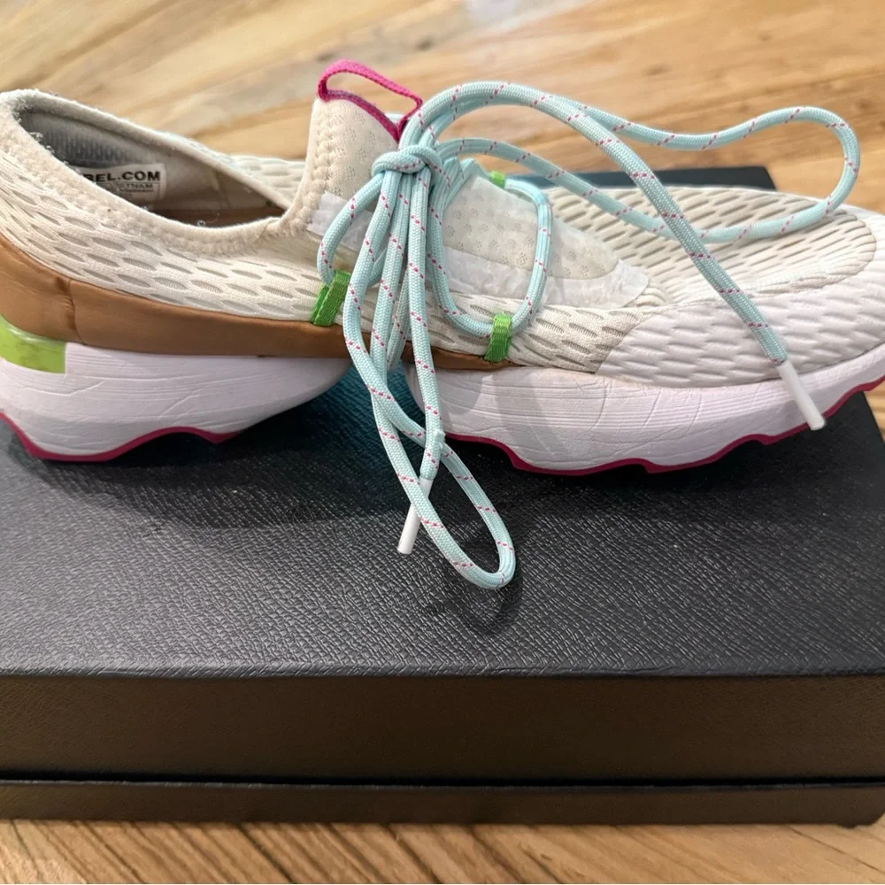 Sorel Women’s Kinetic Impact Sneakers‎ Size 8.5 NL4694-103